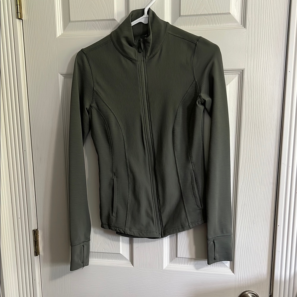 Green Utility Jacket with Structured Design